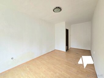 Predaj prevádzkový objekt/ rodinný dom Nitra centrum, pozemo - 6