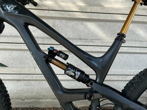 YT Capra 27 CF Pro Race L enduro - 6