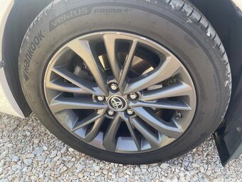 Toyota Avensis 1.8 CVT 2017 - 6