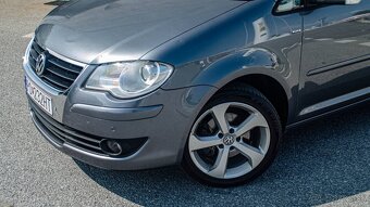 Volkswagen Touran 1.9 TDI 7miest - 6