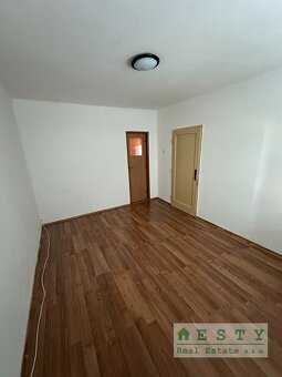 PREDAJ, 2i tehlový byt, balkón + parkovacie miesto - 6