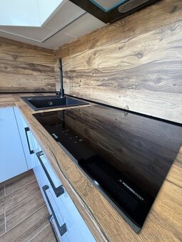 2 izb. byt s loggiou KVP Titogradská, nová rekonštrukcia - 6
