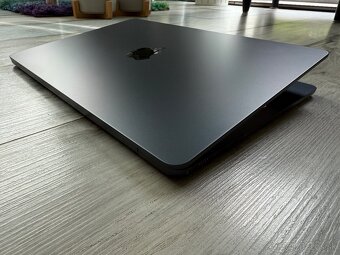 Apple Macbook Air 13 M2 22 / 16GB RAM / 512GB HDD / 92% Bat - 6