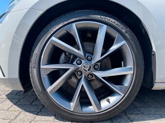 Škoda Superb Combi 2.0 TDI DSG Sportline - 6