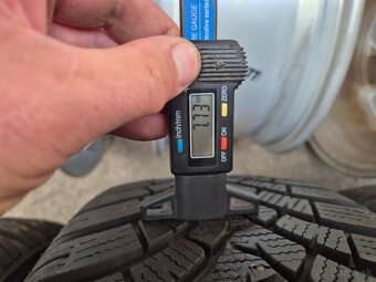 205/55 r16 zimné 4 ks FALKEN dezén 7,7 - 7,4 mm - 6
