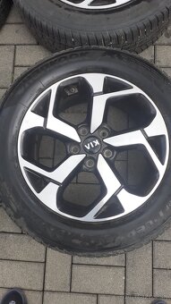 Zimné pneumatiky + elektróny 5x114,3 r17. - 6