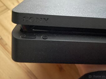 PS4 SLIM 1TB (2 ovladace / 3 hry) - 6