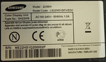 20/22" LCD monitory - 6