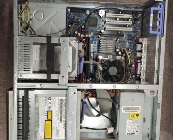 Historický počítač IBM ThinkCentre M50 desktop, 8187 - 6