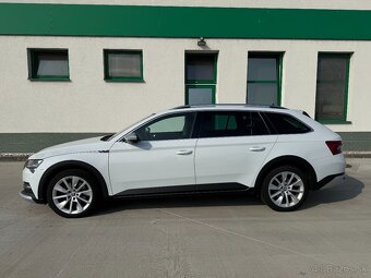 Škoda Superb Combi 2.0 TDI SCR Scout 4x4 dsg,140KW,A7..Kup.v - 6