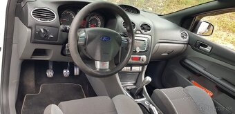 Ford Focus ST 2.5 - 6