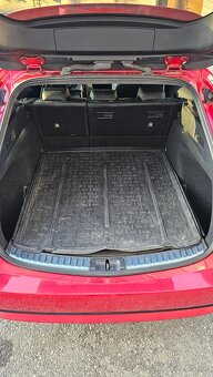 Toyota Corolla TS 1.8 Hybrid Executive (2019) - 6