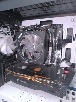 Herný PC: R5 5600G, Radeon RX 570 Series, 16GB RAM - 6