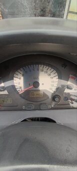 Suzuki burgman 400 - 6