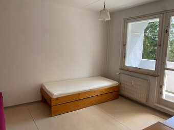 Na prenájom 2 izbový byt na Zlatom Potoku - 6