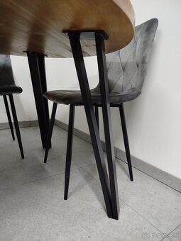 Kruhový  stôl 120 - 6