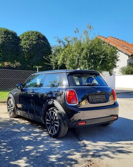 Predám  Mini Cooper E SE Elektro 184 Koní 2021 - 6