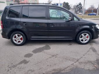 VW Touran 1.9 TDI .6ti-kvalt . Model 2008 - 6