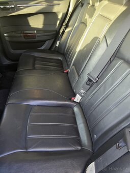 CHrysler 300 C - 6