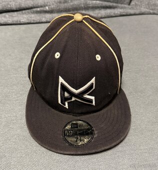 Dve šiltovky New Era a Snapback - 6