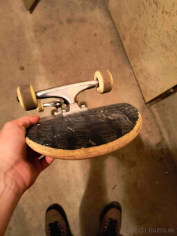 Predam starý detský skateboard Globe - 6
