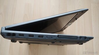 Predám notebook Asus F5N - 6