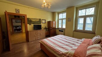 NA PREDAJ 2 izbový byt v historickej bytovke v centre NITRY - 6