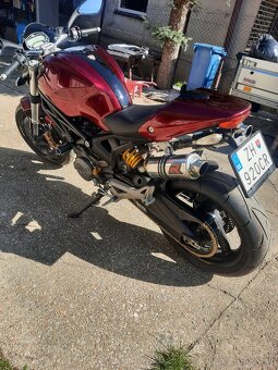 Ducati Monster 696 - 6