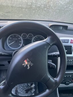 Predám alebo rozpredam Peugeot 307 1.4benzin - 6