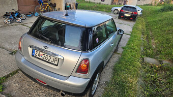 Mini One R56 - 1,4 benzín - vymením za väčšie - 6
