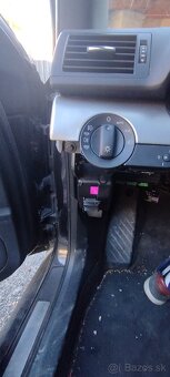 rozpredam Audi S4 4,2 b6 Avant na diely - 6