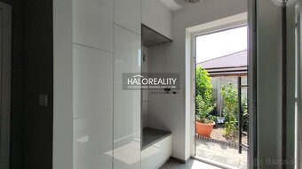 HALO reality - Predaj, rodinný dom Veľké Dvorníky, so zariad - 6