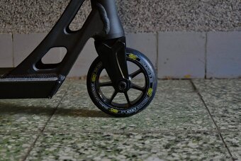 Predám/vymením freestyle kolobežku – Addict Equalizer - 6