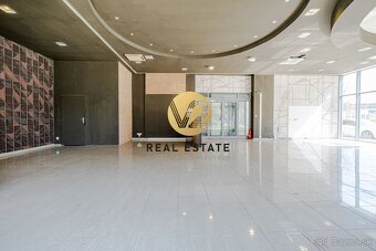 Na prenájom komerčný - obchodný priestor 120m2 v Centre Nitr - 6