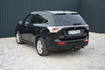 Mitsubishi Outlander 2.20 4×4 SR. voz, 7miestne - 6