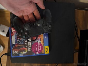 PS4 Pro 1TB +ovladac +hra - 6