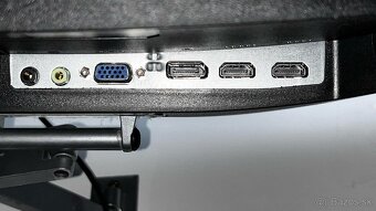 AOC 27 ka zaoblený monitor - 6