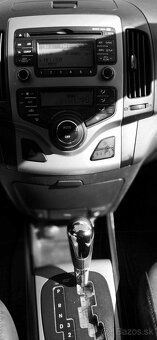 Hyundai i30 1.6 CRDi VGT 115k Premium A/T Automat - 6