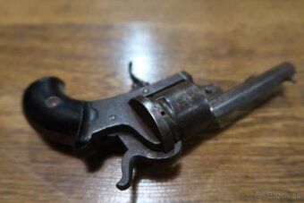 Predám Historický Revolver LEFAUCHEUX 7mm - 6