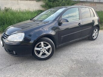 VOLKSWAGEN GOLF 5 1,9 TDI - 6