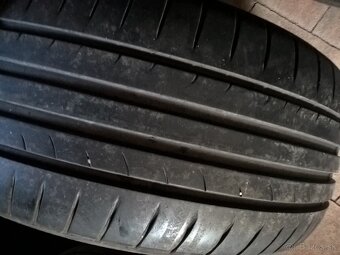 2 ks LETNÉ 215/55 R16 93V DUNLOP cca 6-7 mm - LEN 29,99€/kus - 6