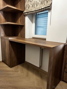 Predám nábytok do izby – Dub Halifax Tabakový (skriňa, stôl - 6