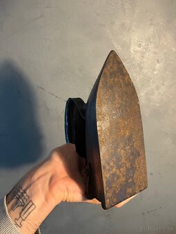 Žehlička starožitná s kameňom I vintage I retro - 6