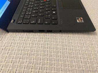 Lenovo ThinkPad T14s Gen 2 - 6
