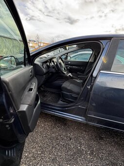 Peugeot 5008 - 6