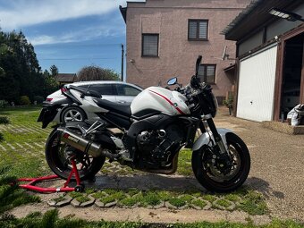 Yamaha fz1 110kw,r.v. 2010, akrapovič - 6