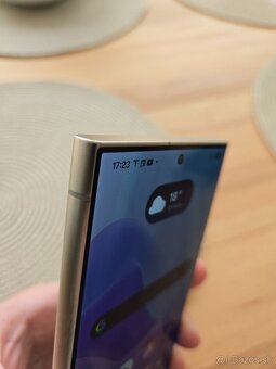 Samsung Galaxy S24 ultra - 6