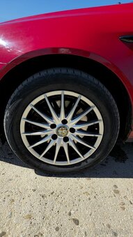 Predám alfa Romeo 159 1.9jtdm - 6