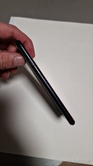Predám iPhone SE 2022 64GB + nové ochranné sklo a puzdro - 6