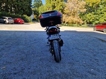 Yamaha FZ8 Fazer - 6